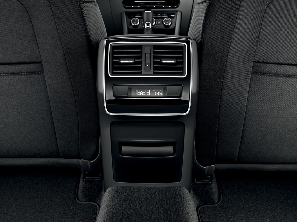 2016 - SKODA SUPERB COMBI, foto 36