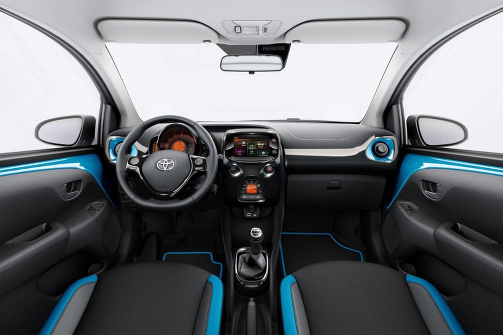 2015 - TOYOTA AYGO X-CITE, foto 4