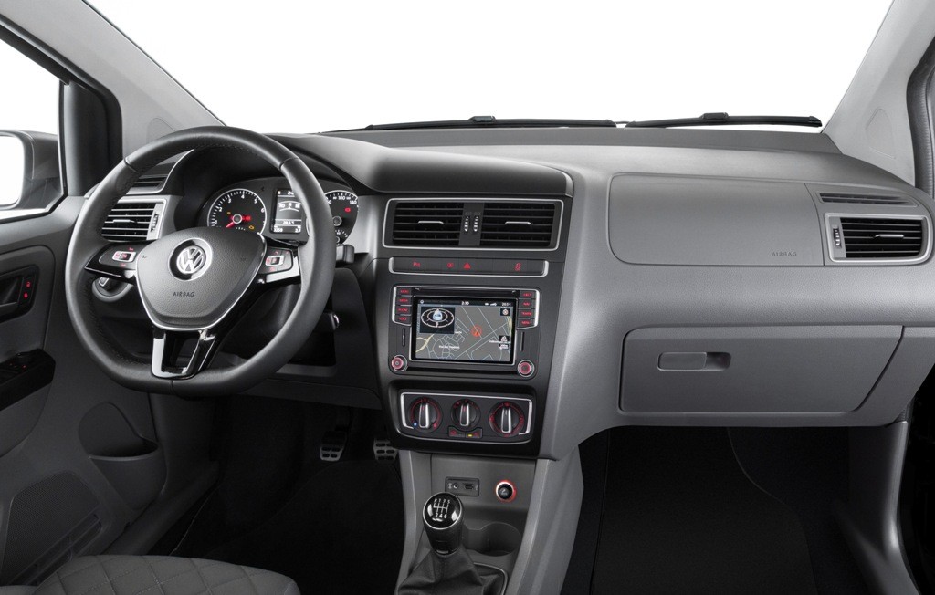 2016 - VOLKSWAGEN NOVO FOX, foto 3