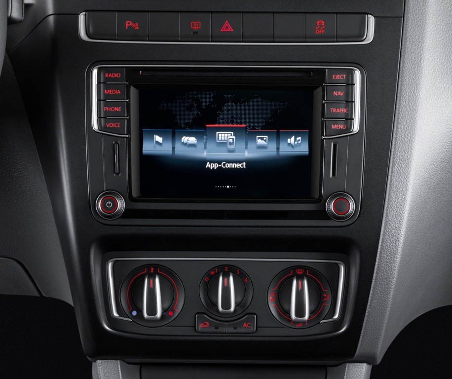 2016 - VOLKSWAGEN NOVO FOX, foto 4