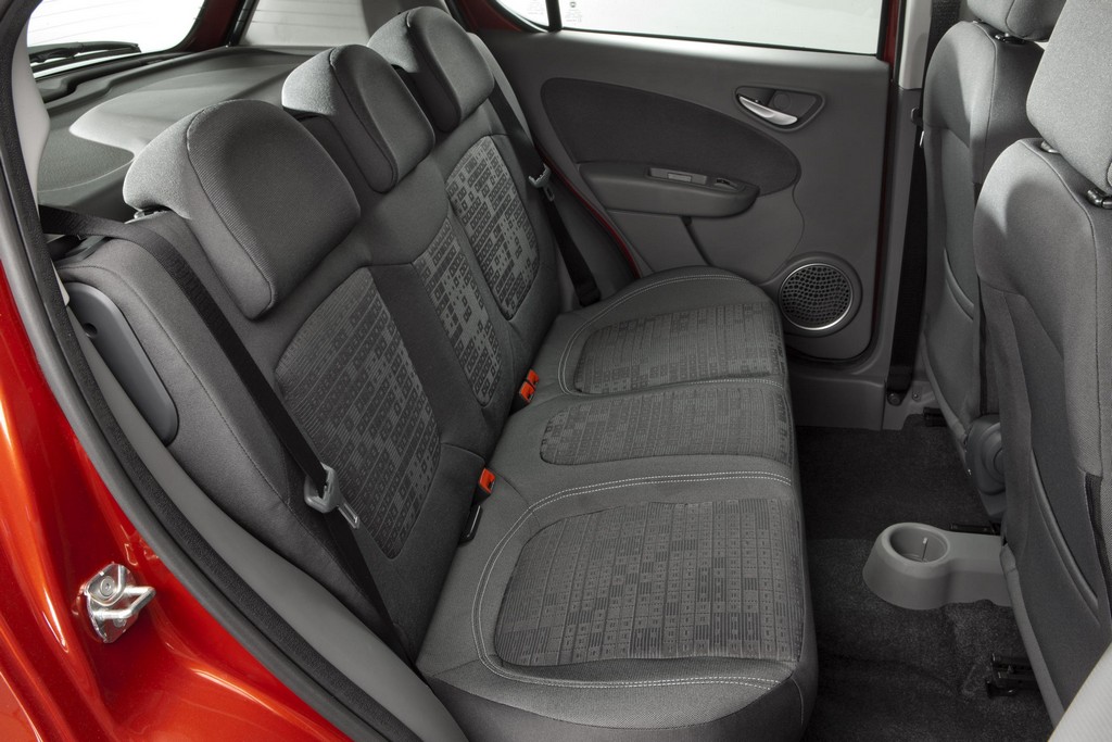 2016 - FIAT NOVO PALIO ATTRACTIVE, foto 36