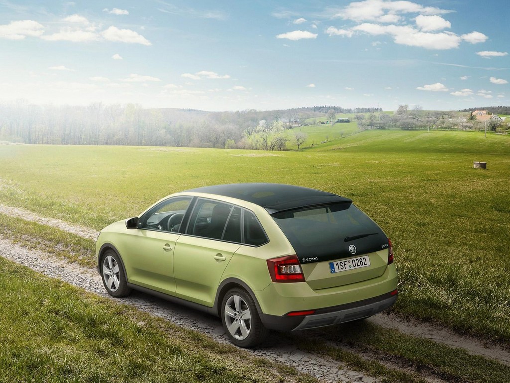 2015 - SKODA RAPID SPACEBACK SCOUTLINE, foto 2
