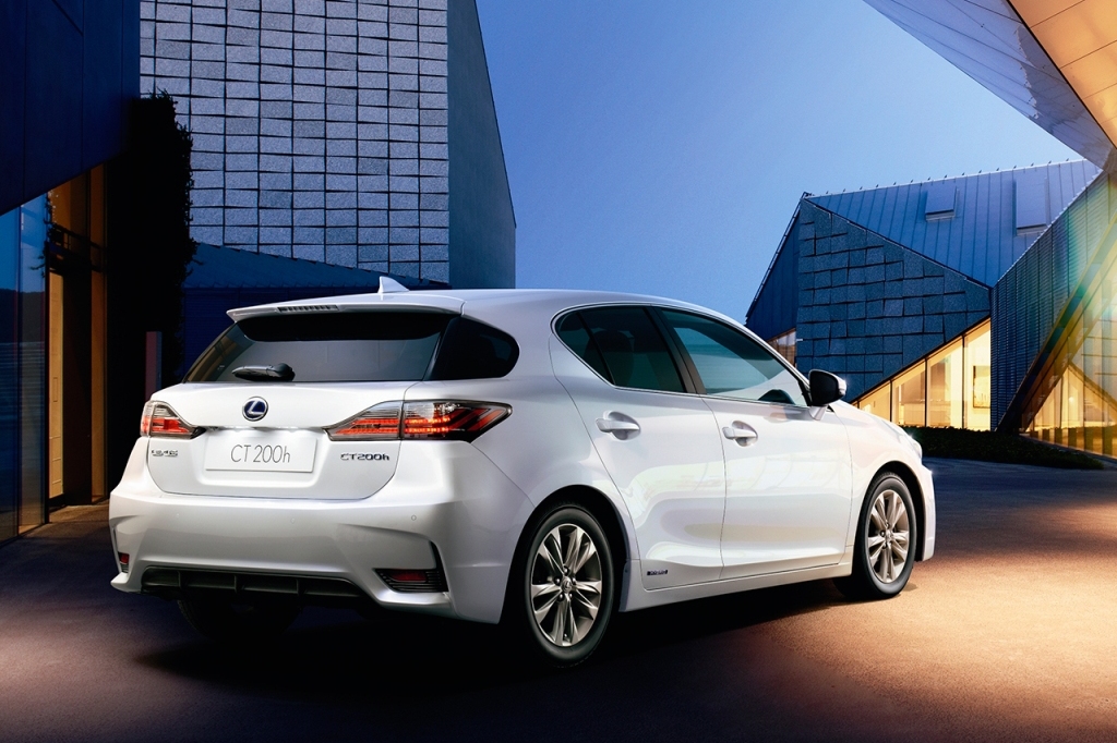 2016 - LEXUS CT 200h, foto 2