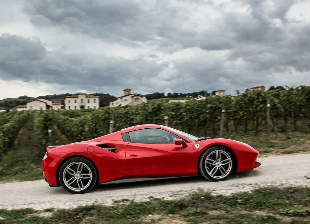 2016 - FERRARI F488 SPIDER, foto 18
