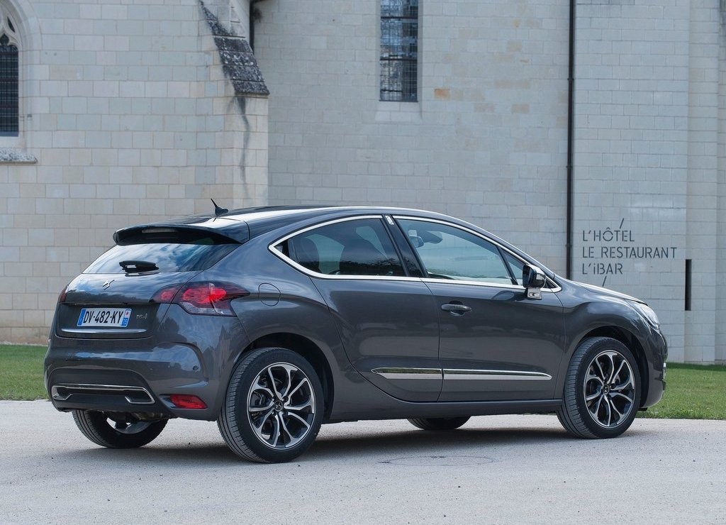 2016 - DS 4, foto 13