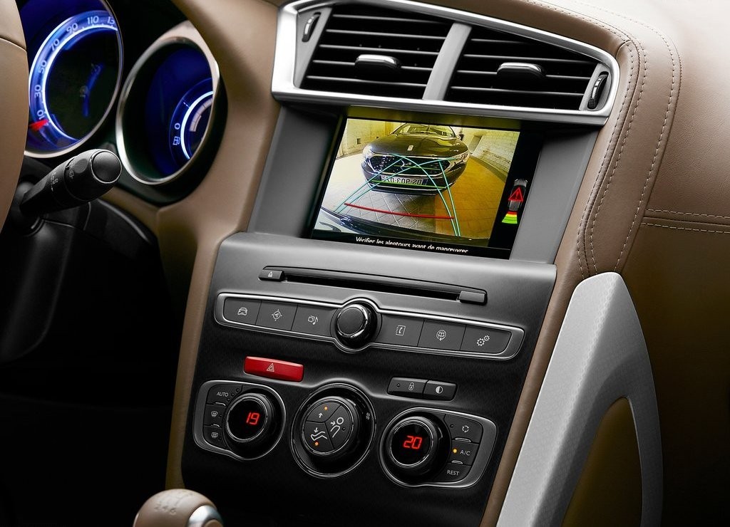 2016 - DS 4, foto 27