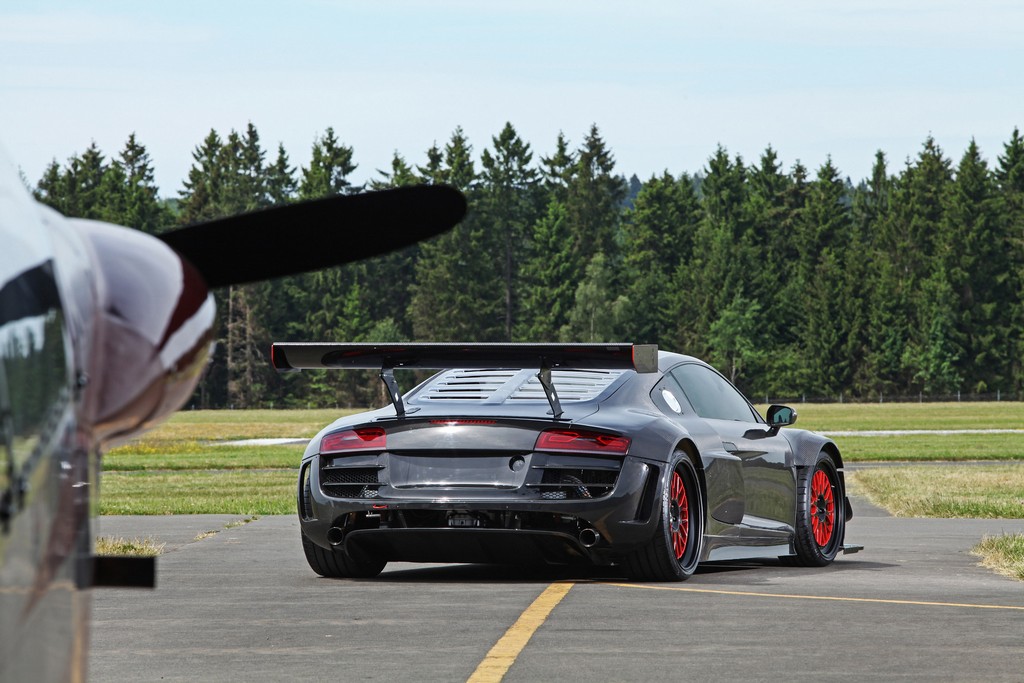 2015 - AUDI R8 RECON MC8 BY POTTER & RICH, foto 7