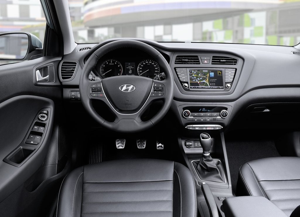 2016 - HYUNDAI i20 ACTIVE, foto 3