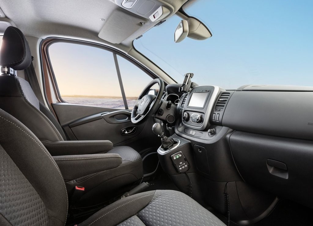 2015 - OPEL VIVARO SURF CONCEPT, foto 7