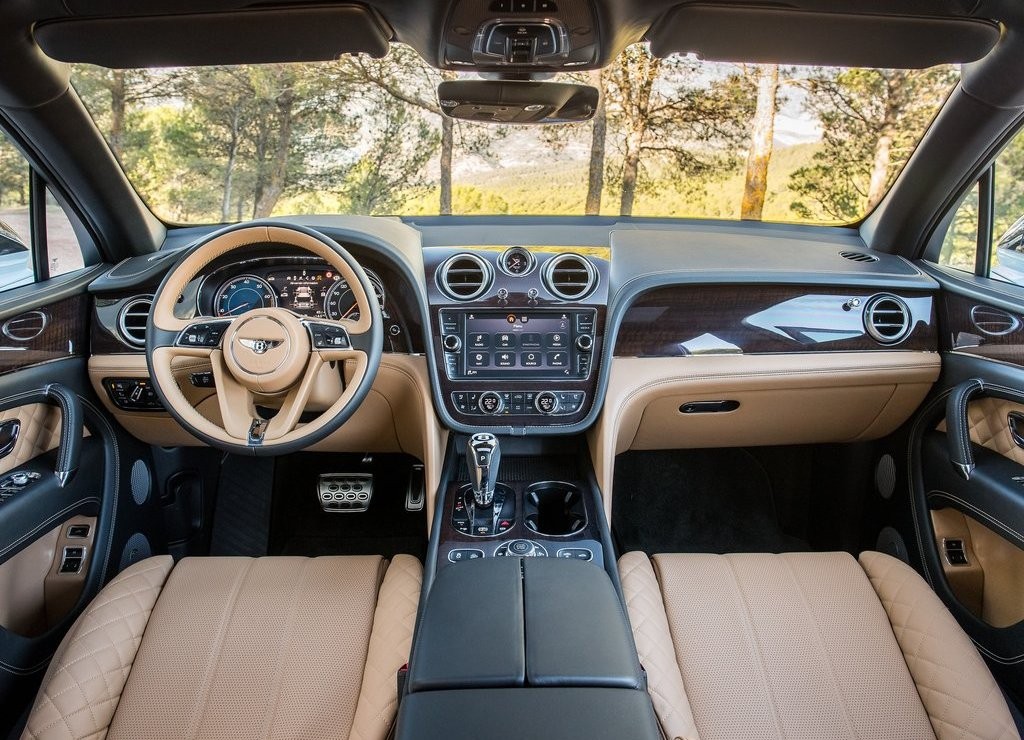 BENTLEY BENTAYGA, foto 50