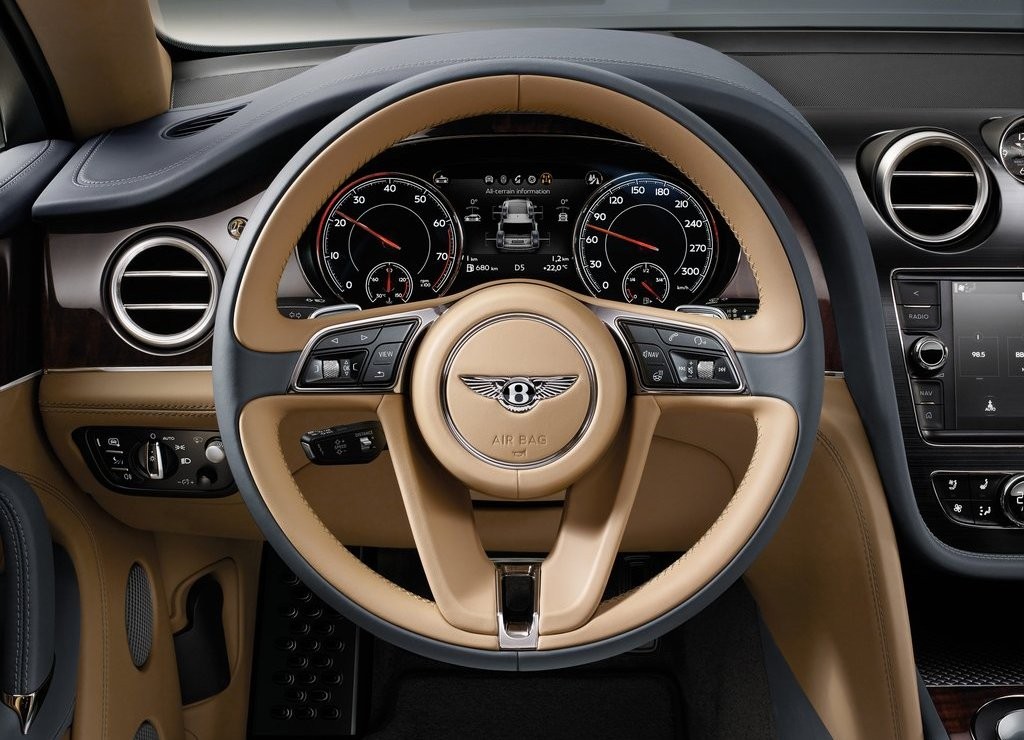 BENTLEY BENTAYGA, foto 55