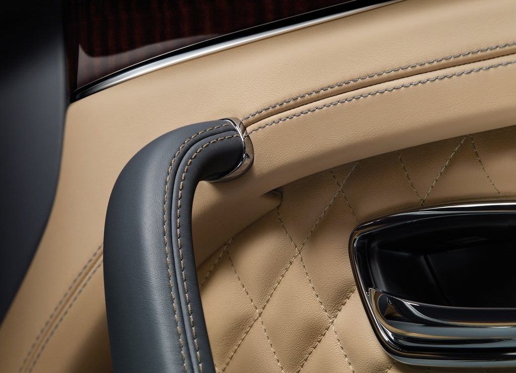 BENTLEY BENTAYGA, foto 72