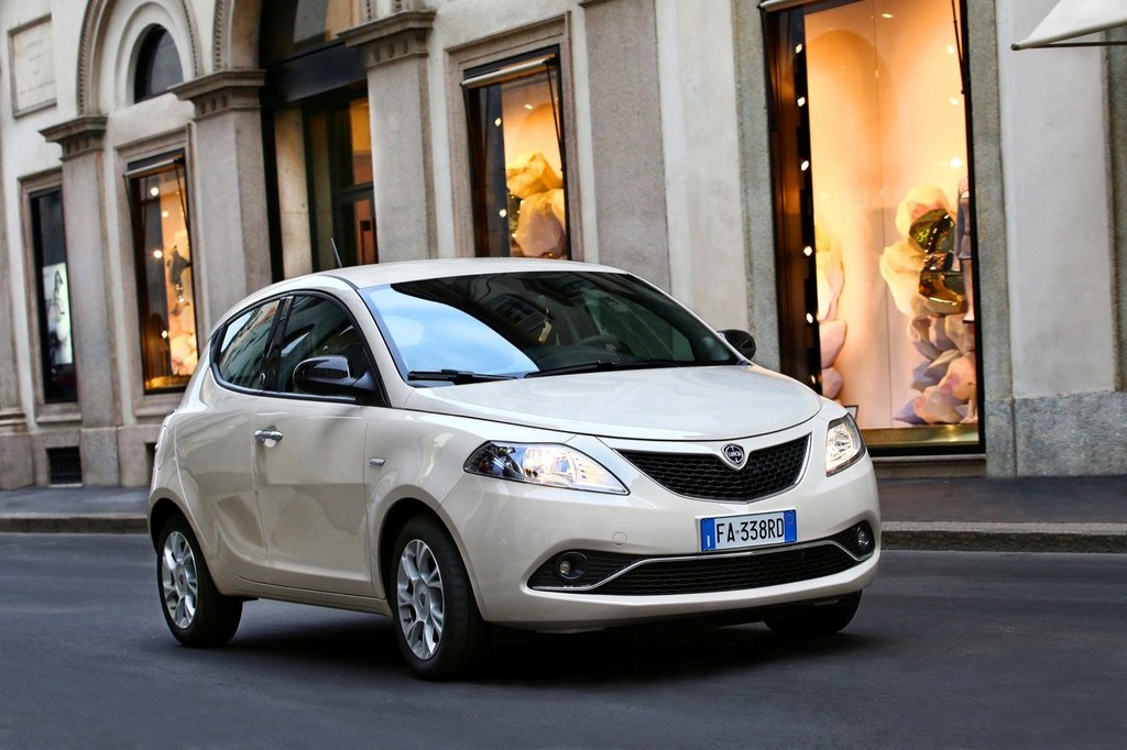 LANCIA YPSILON, foto 14