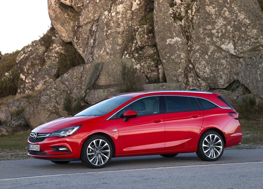 OPEL ASTRA SPORTS TOURER, foto 5