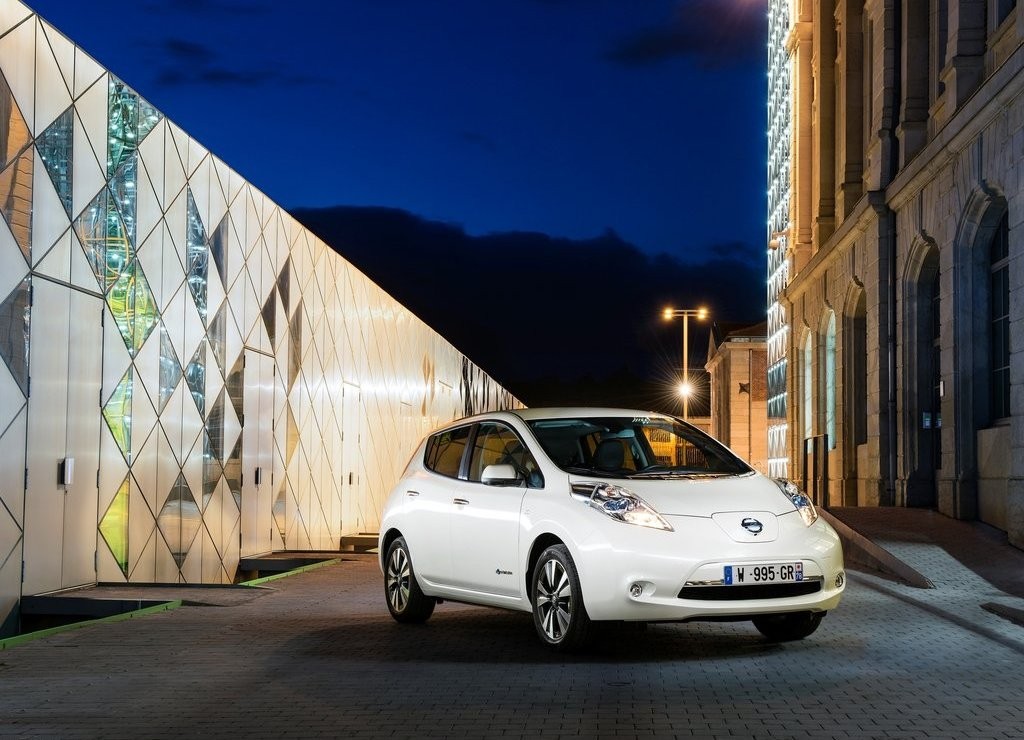 NISSAN LEAF, foto 1