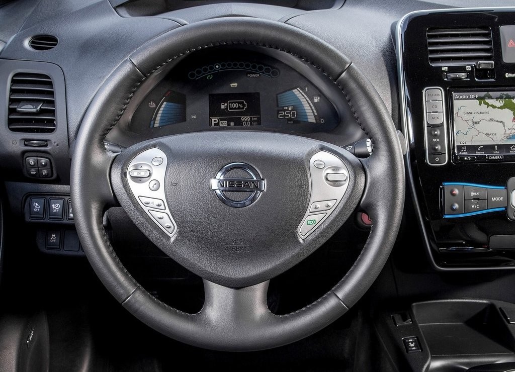 NISSAN LEAF, foto 27