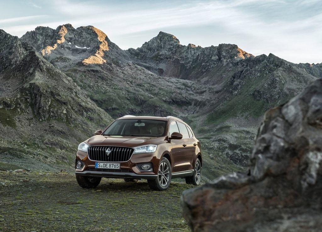 2015 - BORGWARD BX7, foto 2