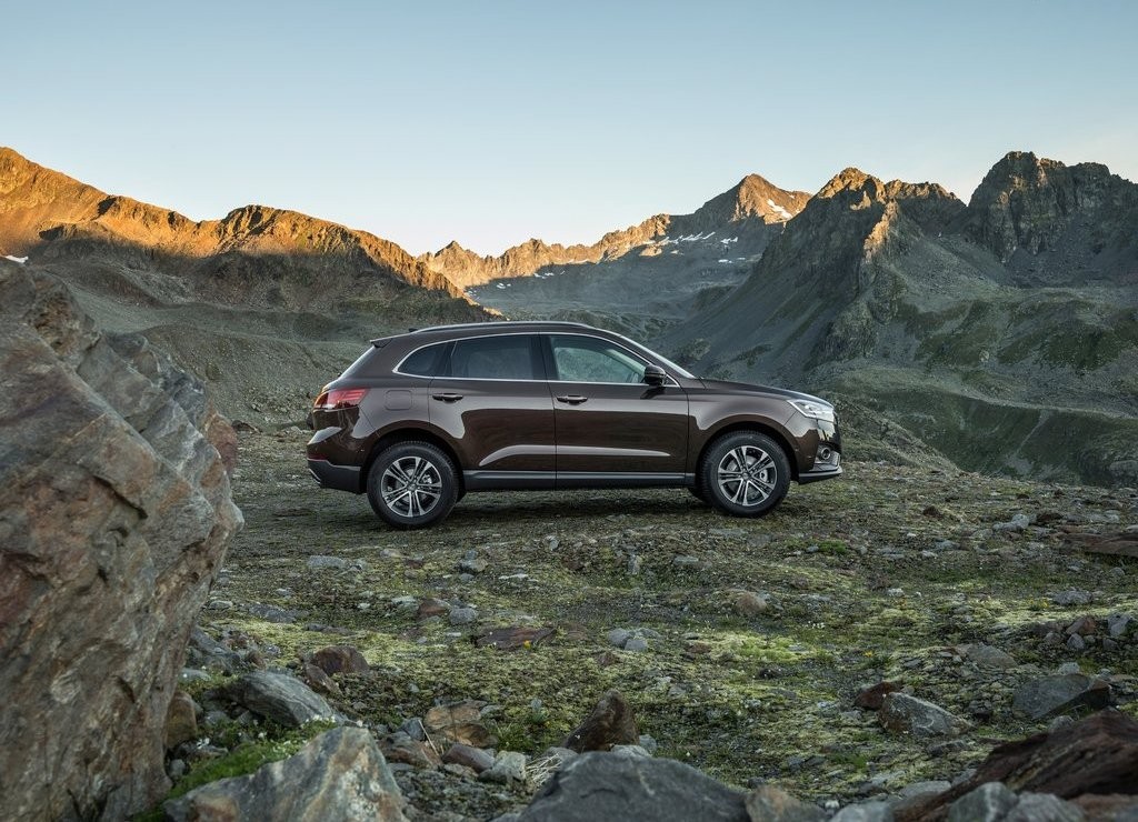 2015 - BORGWARD BX7, foto 11