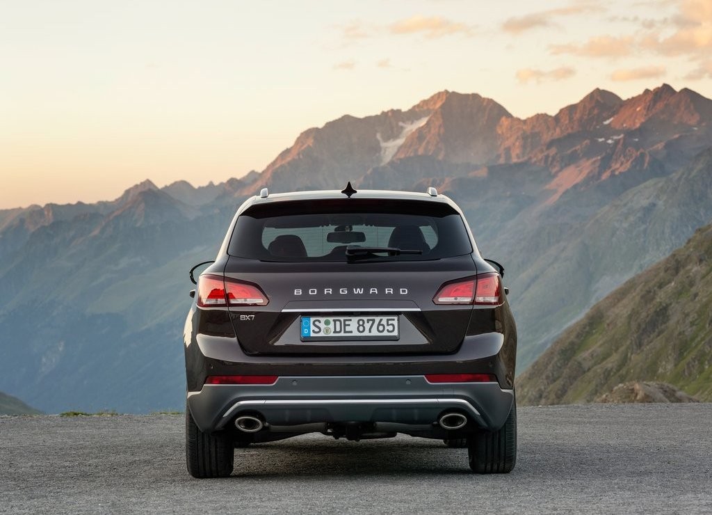 2015 - BORGWARD BX7, foto 16