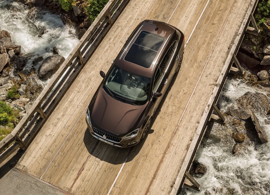 2015 - BORGWARD BX7, foto 17