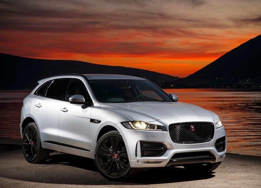 JAGUAR F-PACE, foto 2