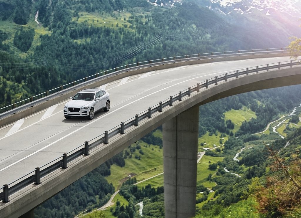 JAGUAR F-PACE, foto 37