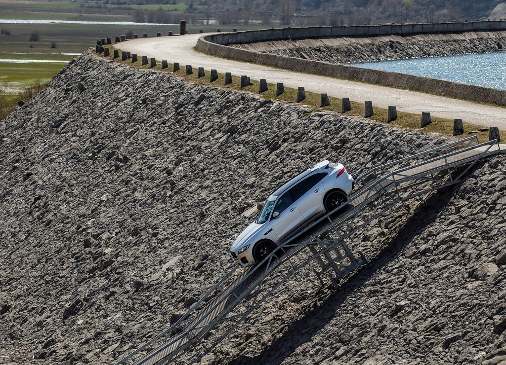 JAGUAR F-PACE, foto 87