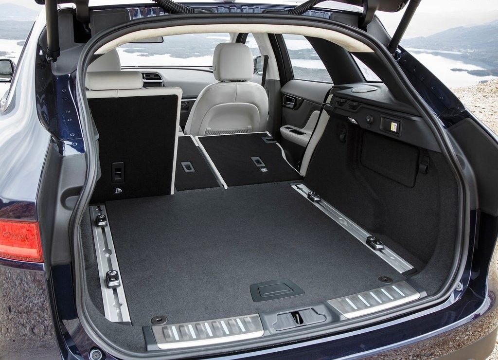 JAGUAR F-PACE, foto 190
