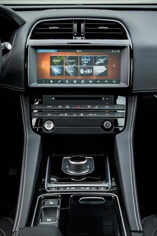 JAGUAR F-PACE, foto 235