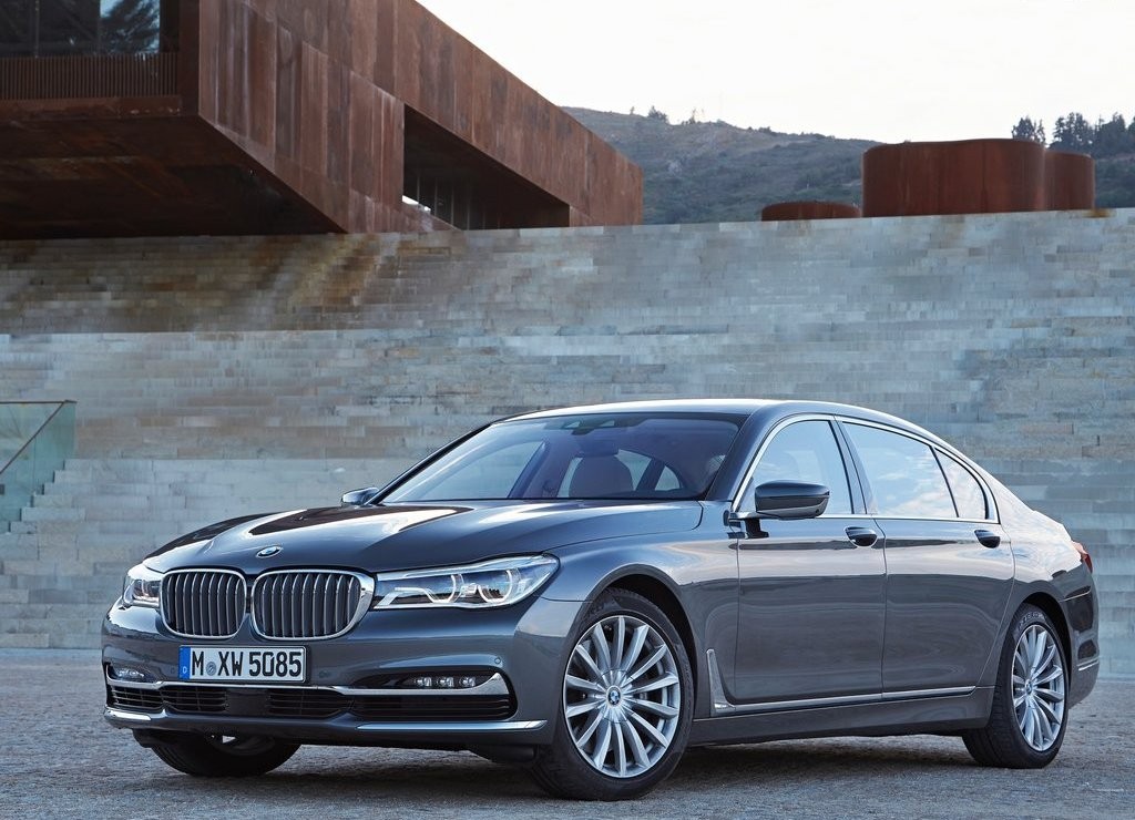 2016 - BMW 750Li, foto 1