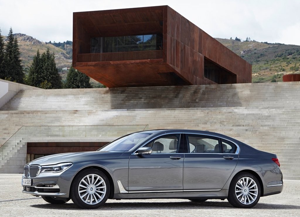 2016 - BMW 750Li, foto 3