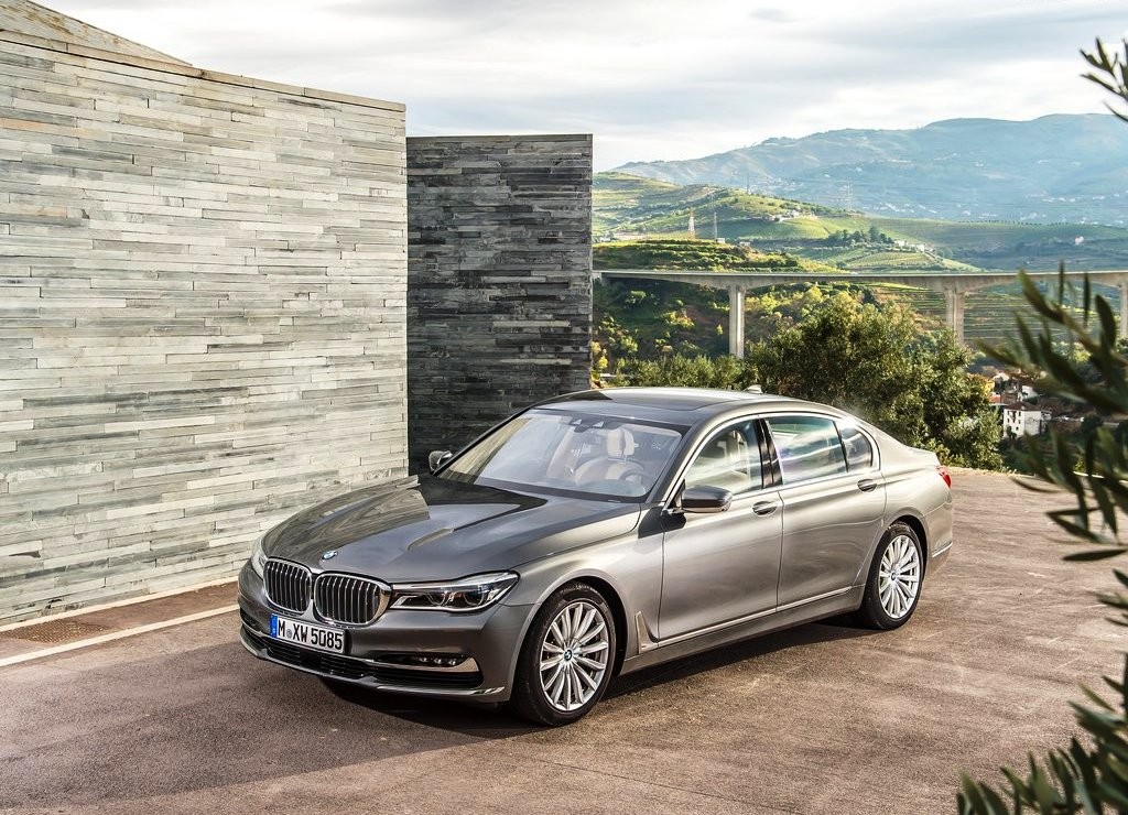 2016 - BMW 750Li, foto 6