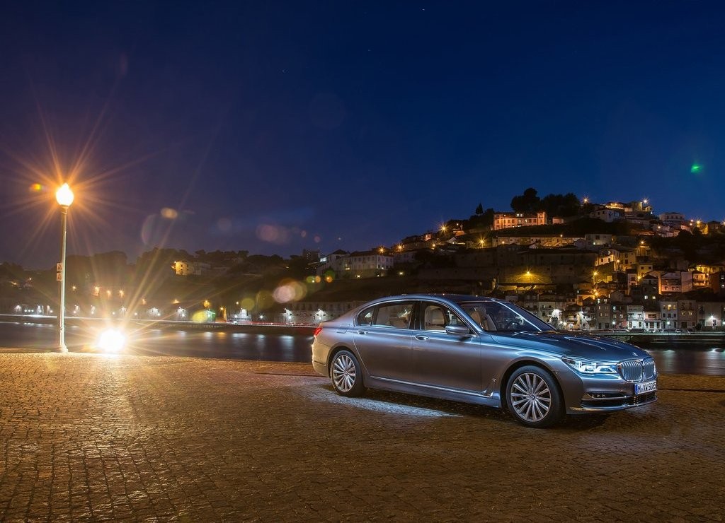 2016 - BMW 750Li, foto 8