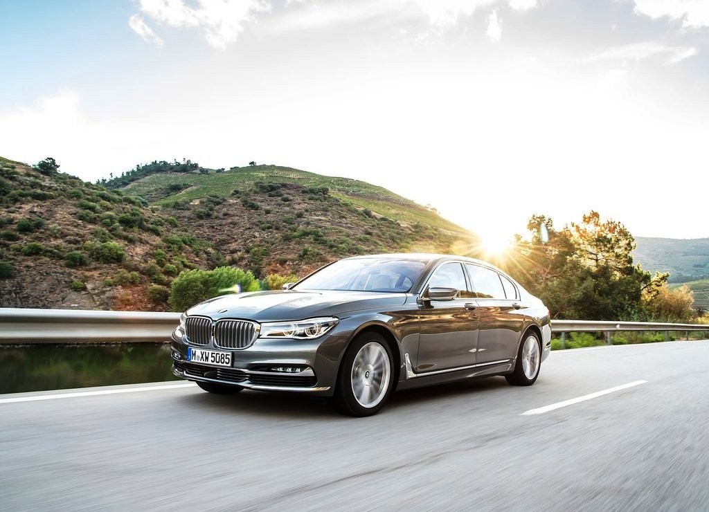 2016 - BMW 750Li, foto 15