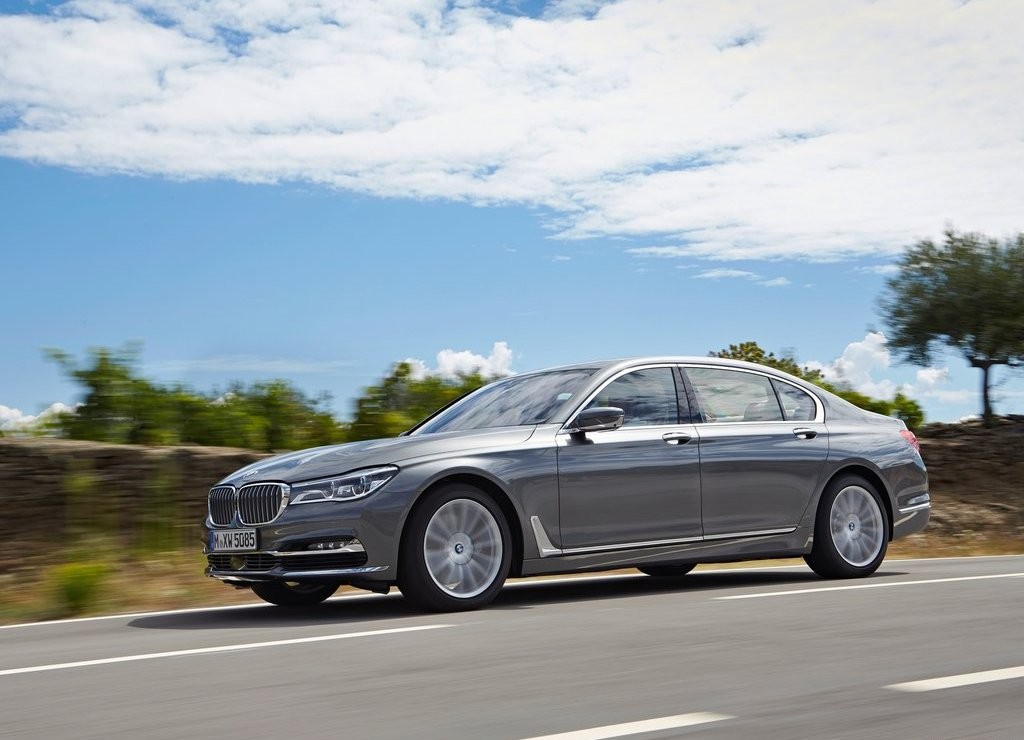 2016 - BMW 750Li, foto 21