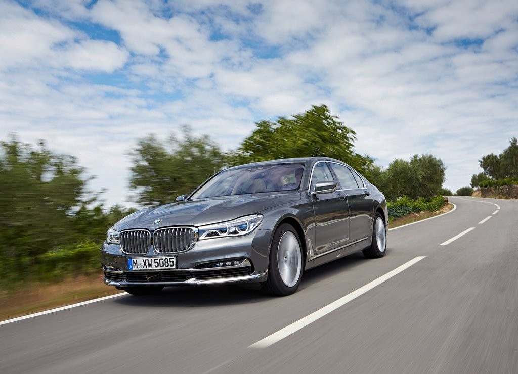 2016 - BMW 750Li, foto 23