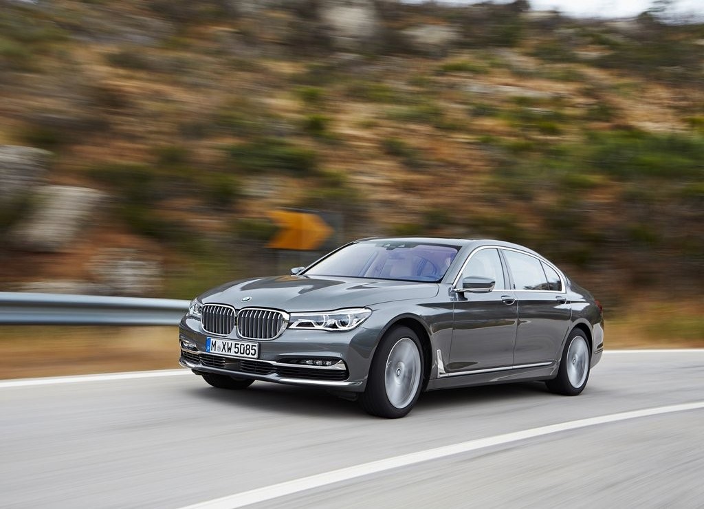 2016 - BMW 750Li, foto 25