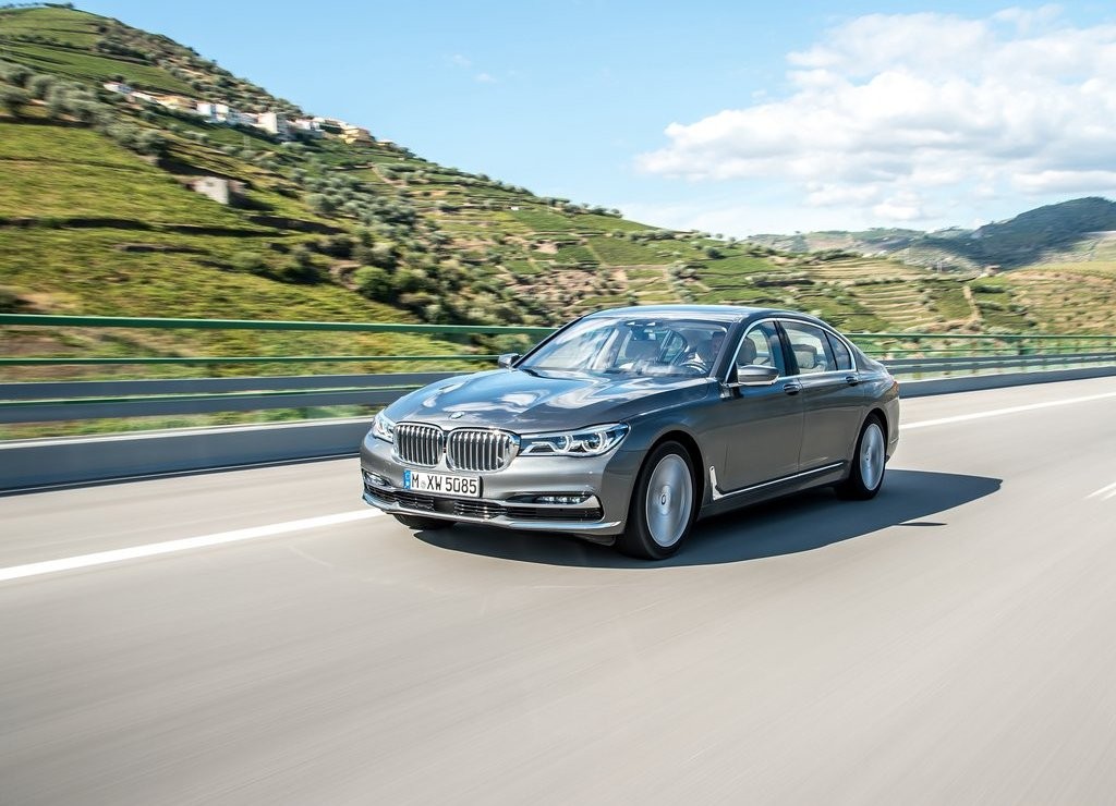 2016 - BMW 750Li, foto 26