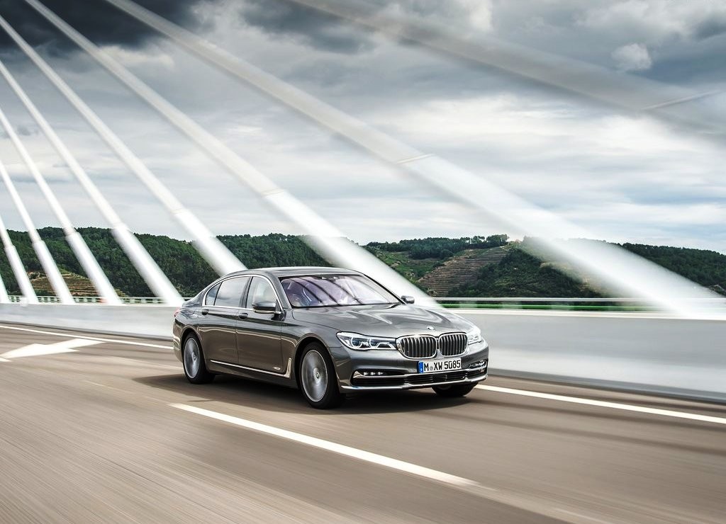 2016 - BMW 750Li, foto 31