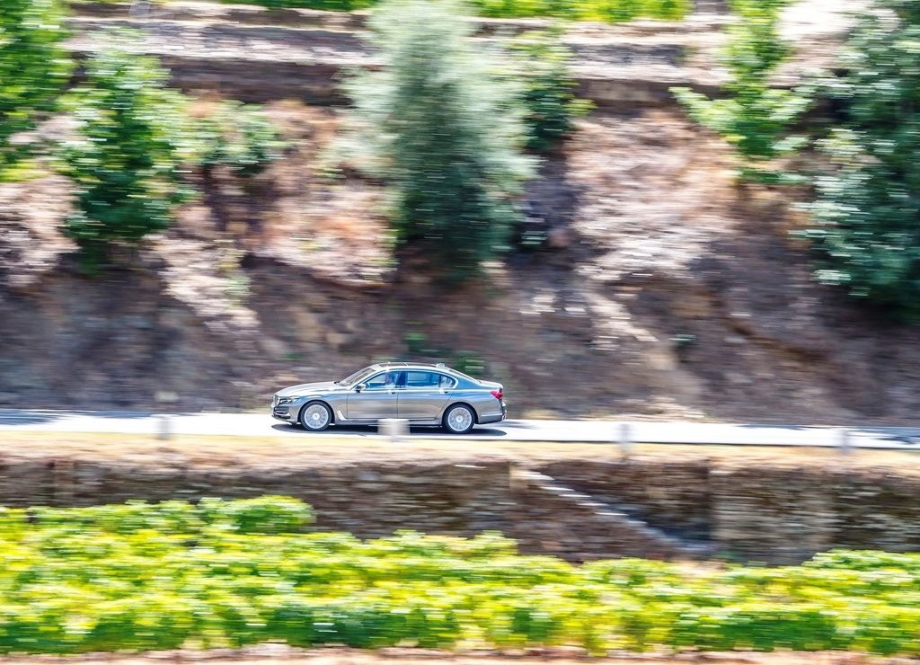 2016 - BMW 750Li, foto 43