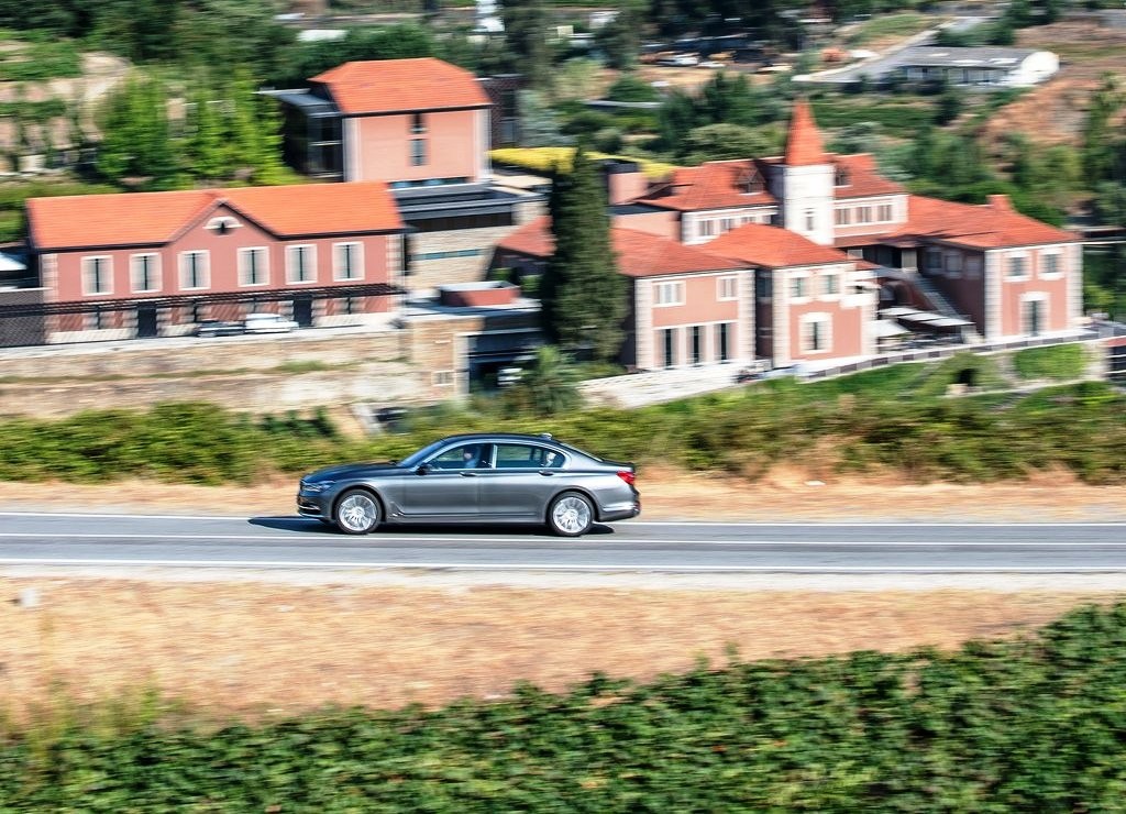 2016 - BMW 750Li, foto 45