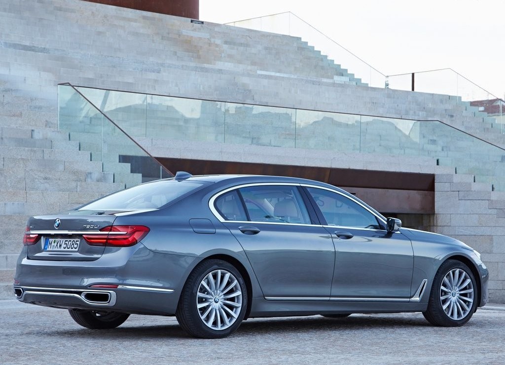 2016 - BMW 750Li, foto 49
