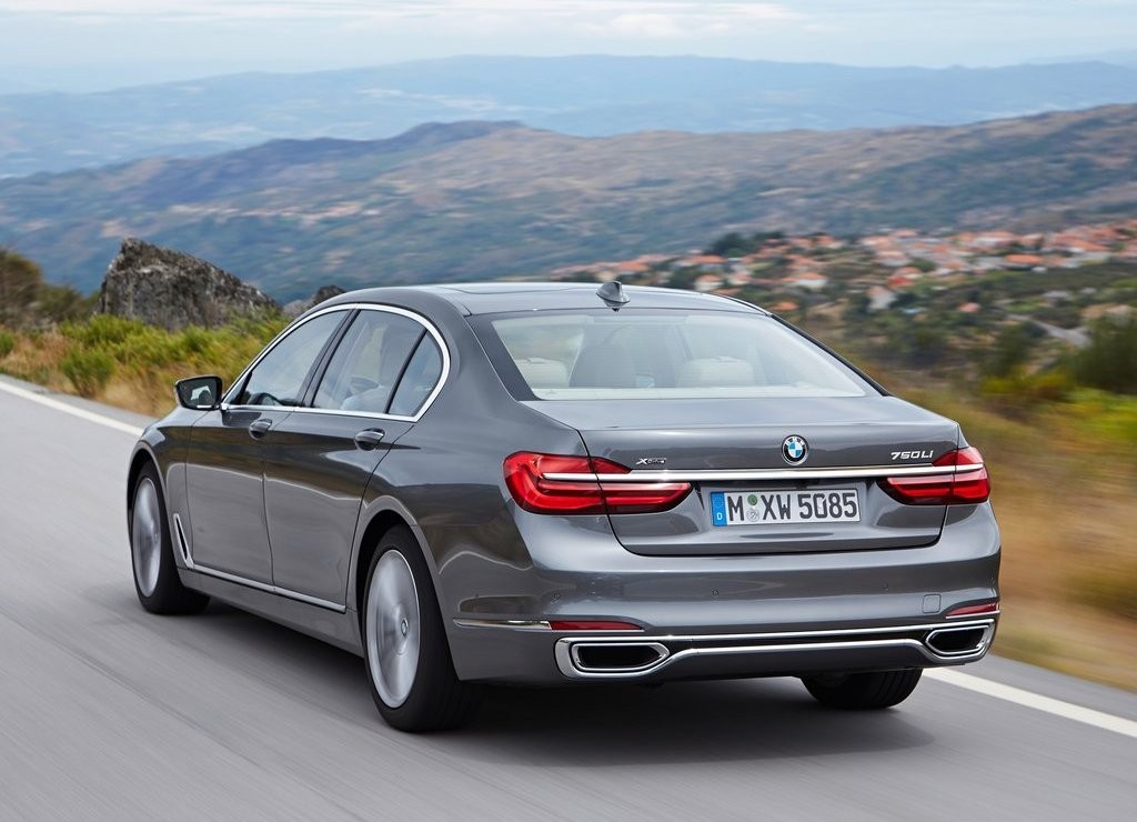 2016 - BMW 750Li, foto 60