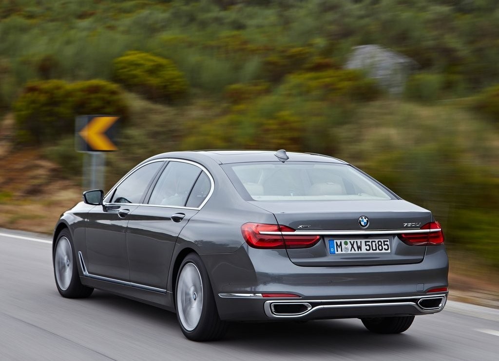 2016 - BMW 750Li, foto 61
