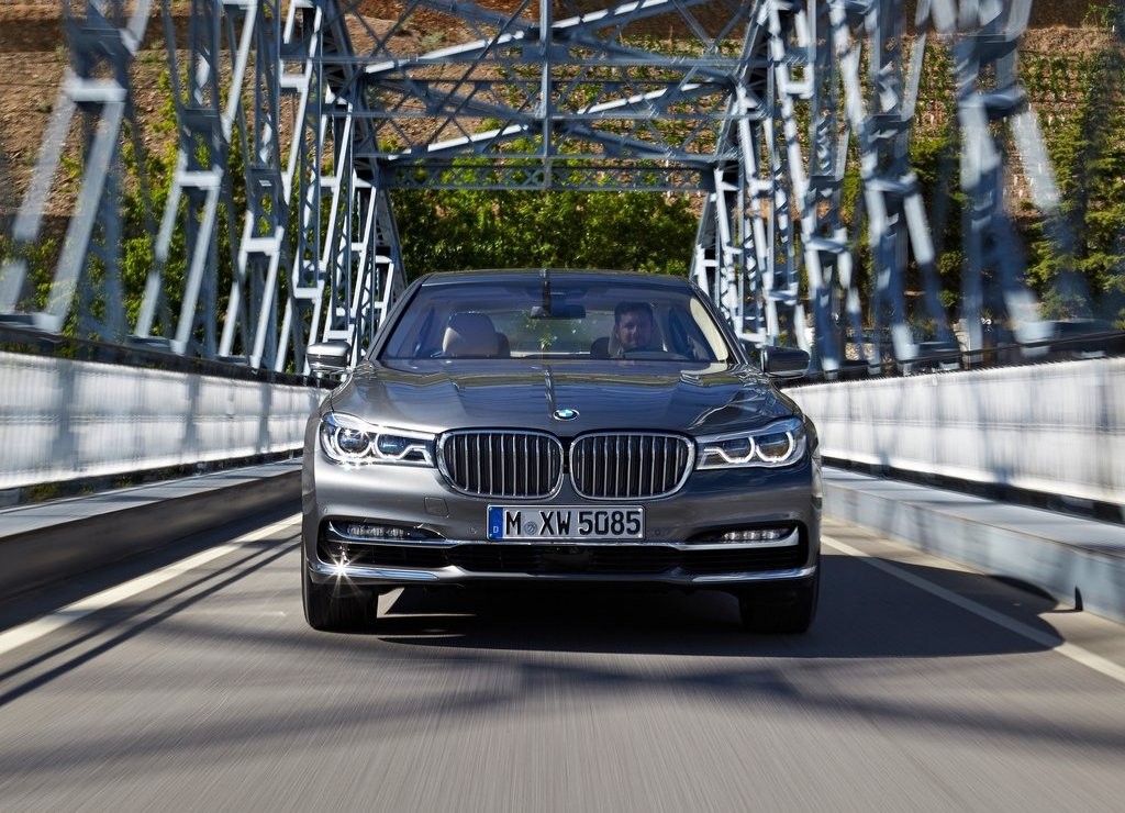 2016 - BMW 750Li, foto 72