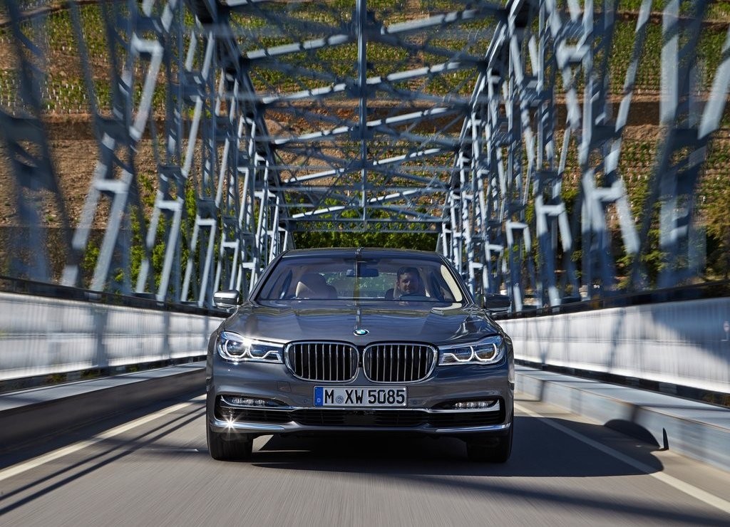 2016 - BMW 750Li, foto 73