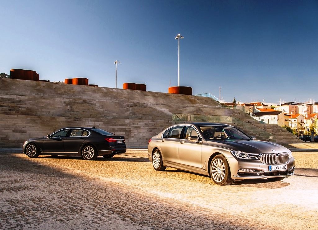 2016 - BMW 750Li, foto 78