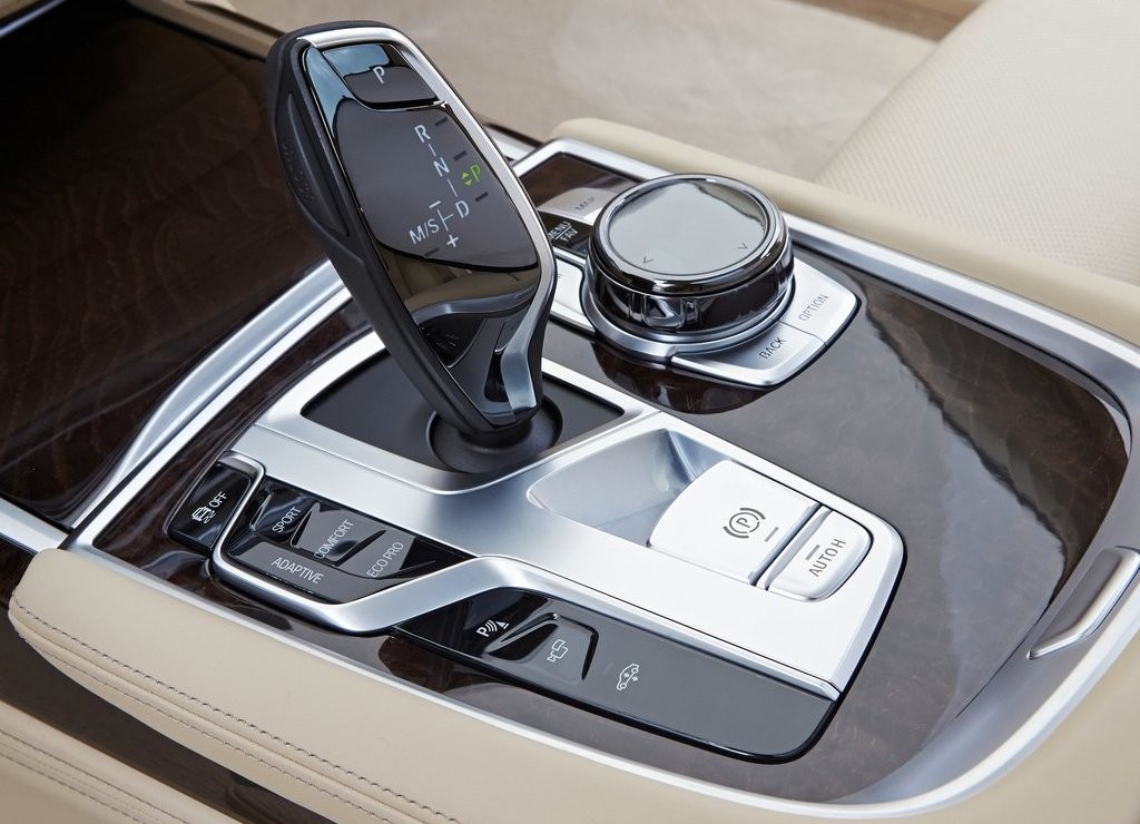 2016 - BMW 750Li, foto 92