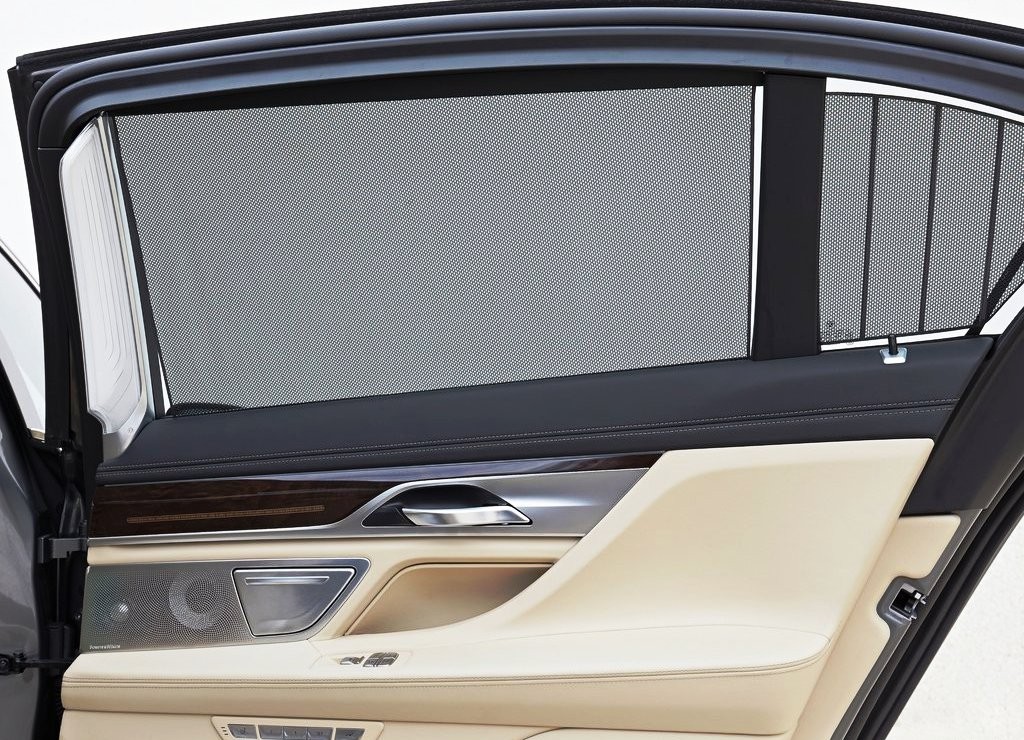 2016 - BMW 750Li, foto 111