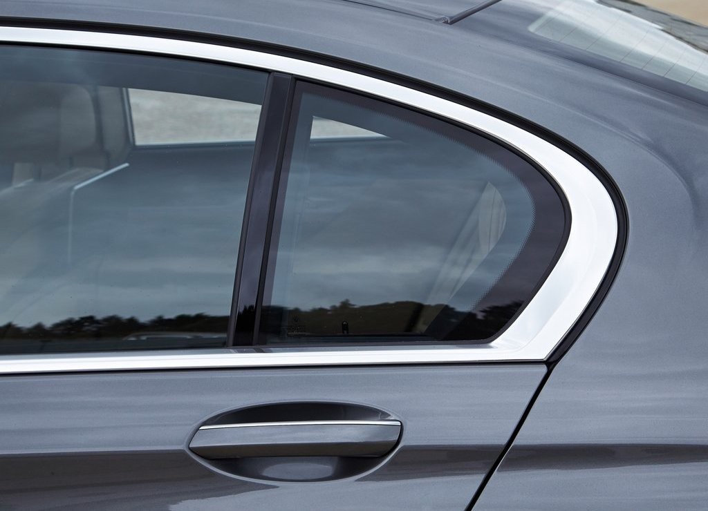 2016 - BMW 750Li, foto 137